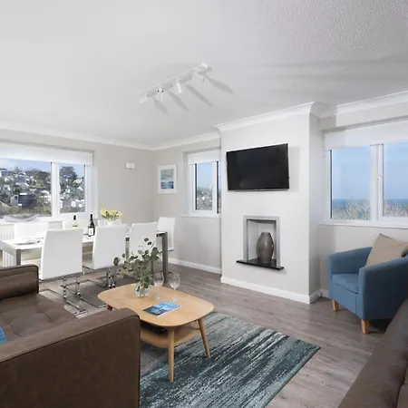 Fairsky Apartment *